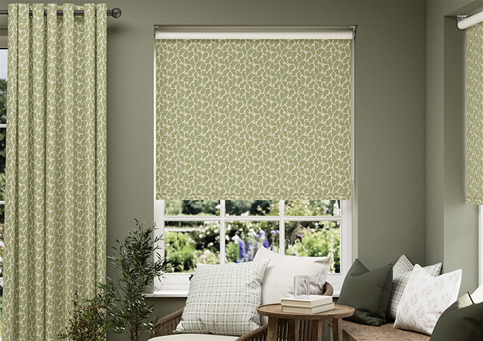 Land & Shore Oak Leaf  (Blackout), Green - Roller Blind - Image 3